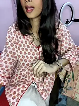 -AYUSHI01 online show from 12/23/25, 06:55