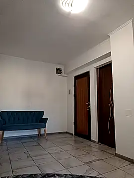 Snapshot of stropinela23 chatting on 12/04/25, 06:55 stropinela23 online show from 12/04/25, 06:55