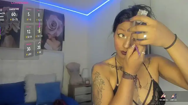 Snapshot of SamathaMay chatting on 05/22/26, 01:39 SamathaMay online show from 05/22/26, 01:39