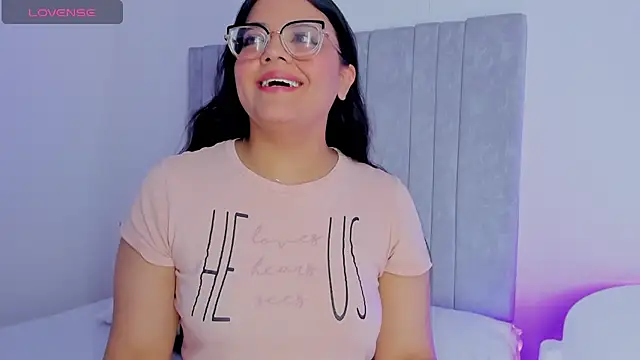 Snapshot of ScarlettWhitmore chatting on 11/26/25, 04:24 ScarlettWhitmore online show from 11/26/25, 04:24