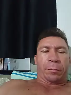 RobertoLuiz84 online show from 06/04/26, 11:11
