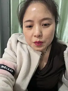 Snapshot of tianwei2567 chatting on 11/29/25, 02:20 tianwei2567 online show from 11/29/25, 02:20