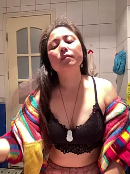 tianwei2567 online show from 02/11/26, 04:34