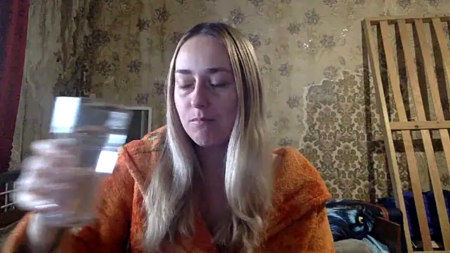 Snapshot of Vassila69 chatting on 12/18/25, 07:25 Vassila69 online show from 12/18/25, 07:25