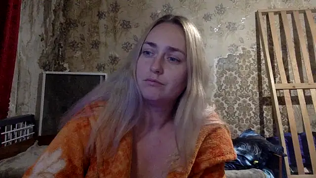 Snapshot of Vassila69 chatting on 12/21/25, 12:18 Vassila69 online show from 12/21/25, 12:18