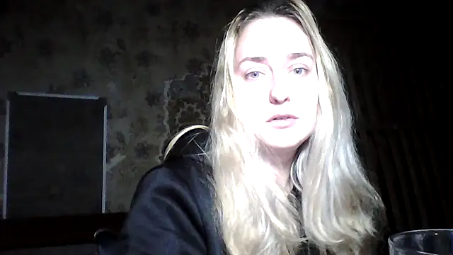 Snapshot of Vassila69 chatting on 01/12/26, 04:34 Vassila69 online show from 01/12/26, 04:34