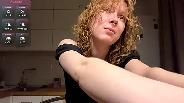 ElfriedaZwack online show from 03/17/26, 05:16