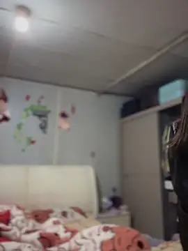 Snapshot of Toffee-00 chatting on 11/26/25, 03:29 Toffee-00 online show from 11/26/25, 03:29