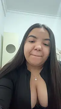 Snapshot of princezzc chatting on 11/28/25, 02:25 princezzc online show from 11/28/25, 02:25