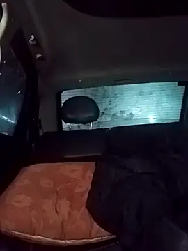 Snapshot of monitha_97 chatting on 12/01/25, 11:43 monitha 97 online show from 12/01/25, 11:43