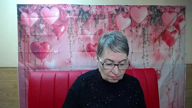 Snapshot of OlgaLuck chatting on 02/04/26, 06:30 OlgaLuck online show from 02/04/26, 06:30