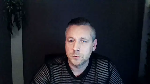 Snapshot of Hunter_Fl chatting on 11/23/25, 03:45 Hunter Fl online show from 11/23/25, 03:45