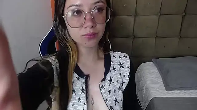 Alaiia    online show from 02/08/26, 12:30