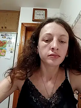 Snapshot of AlisKiv chatting on 11/24/25, 07:13 AlisKiv online show from 11/24/25, 07:13