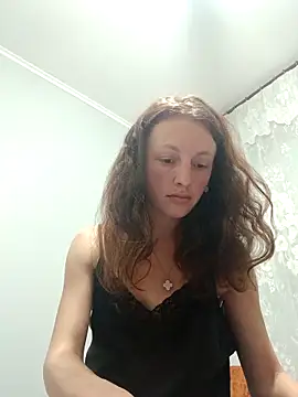 Snapshot of AlisKiv chatting on 11/25/25, 07:03 AlisKiv online show from 11/25/25, 07:03