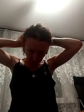 Snapshot of AlisKiv chatting on 11/26/25, 06:09 AlisKiv online show from 11/26/25, 06:09