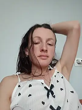 Snapshot of AlisKiv chatting on 11/30/25, 10:19 AlisKiv online show from 11/30/25, 10:19