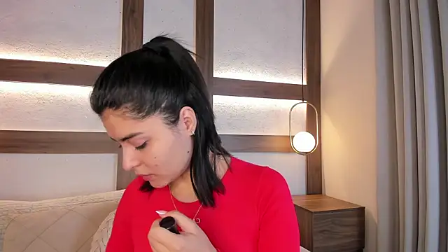 SarhaVega online show from 04/10/26, 01:27