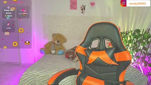 Snapshot of babyhotstar1 chatting on 11/28/25, 11:07 babyhotstar1 online show from 11/28/25, 11:07