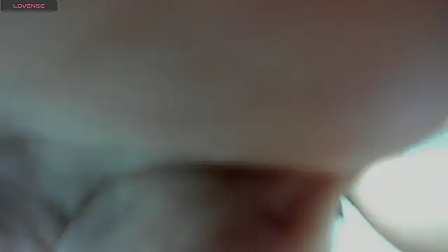 Izelevans online show from 11/24/25, 11:43