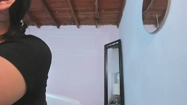 Izelevans online show from 04/04/26, 10:35