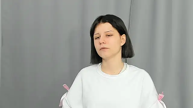 Snapshot of ShanaHearns chatting on 11/23/25, 02:28 ShanaHearns online show from 11/23/25, 02:28