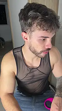 Valenthino Salvatore online show from 11/30/25, 03:43