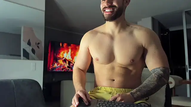 Valenthino Salvatore online show from 03/26/26, 03:34