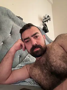 Snapshot of Ali2413 chatting on 03/25/26, 12:22 Ali2413 online show from 03/25/26, 12:22