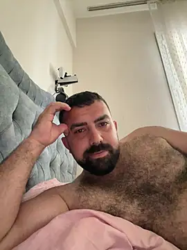 Snapshot of Ali2413 chatting on 06/27/26, 12:44 Ali2413 online show from 06/27/26, 12:44
