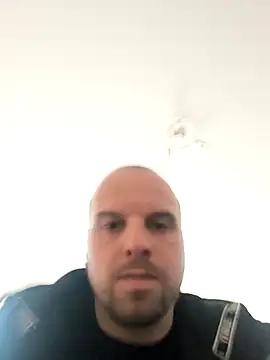 Phoenix2310 online show from 12/18/25, 08:42