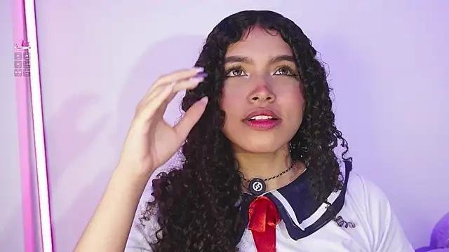 EloiseSweetxx online show from 04/06/26, 03:37