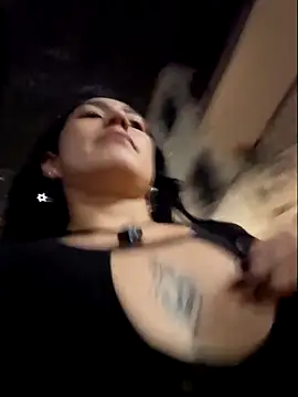 Eveeelyn25 online show from 05/02/26, 02:38