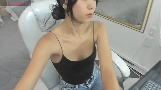 Gemma19  online show from 12/14/25, 12:38