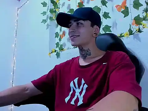 Snapshot of beatandtalk chatting on 12/01/25, 05:01 beatandtalk online show from 12/01/25, 05:01