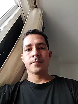 Logan hetero1 online show from 11/23/25, 07:57