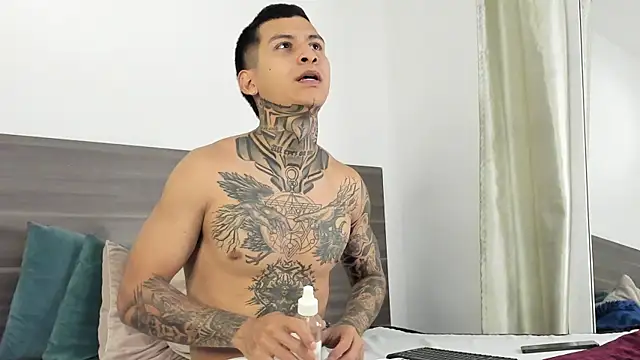 Andrew sanders68 online show from 12/16/25, 03:22