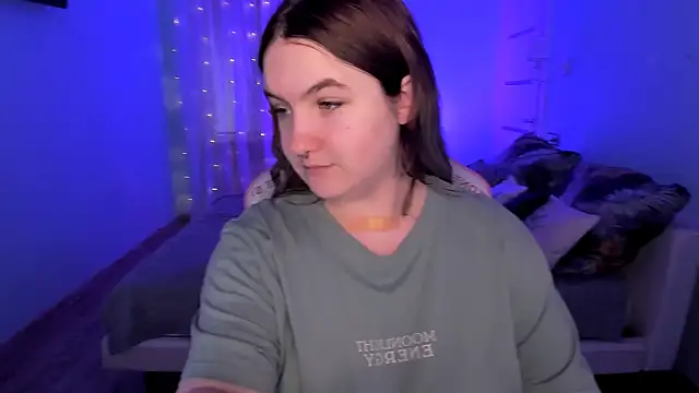 lovelyy julia online show from 03/02/26, 08:10