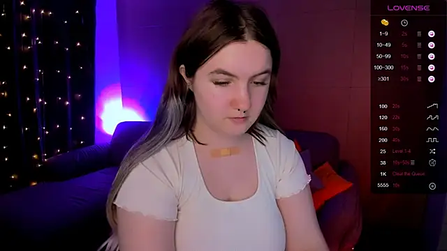 lovelyy julia online show from 03/16/26, 08:18