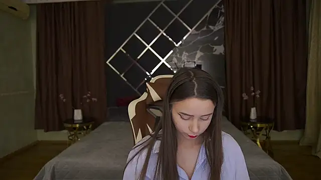 TinyNatalie online show from 12/13/25, 09:53