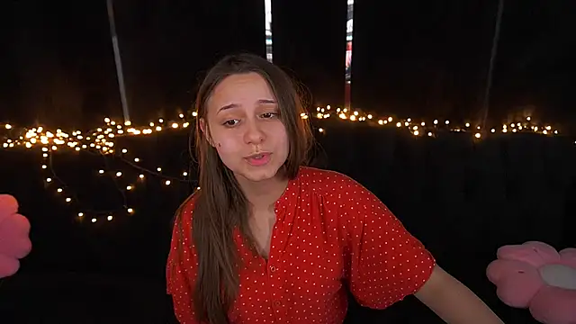 TinyNatalie online show from 05/13/26, 09:00