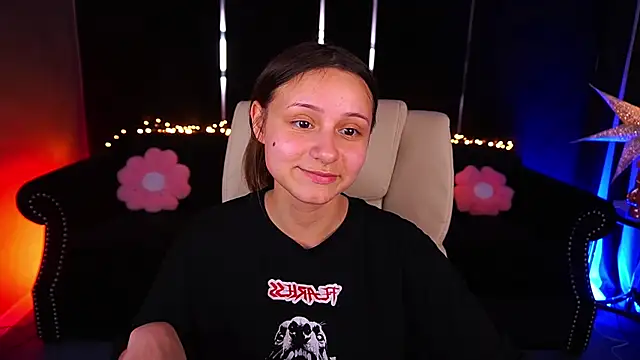 TinyNatalie online show from 05/19/26, 12:33