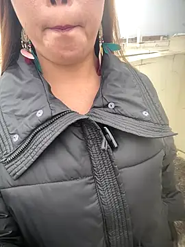 Xiaomili8 online show from 12/16/25, 05:34