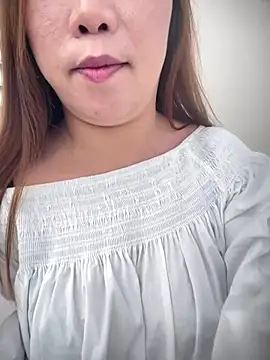 Xiaomili8 online show from 12/17/25, 04:07