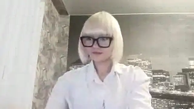 ElenoreVogtman online show from 11/27/25, 06:26