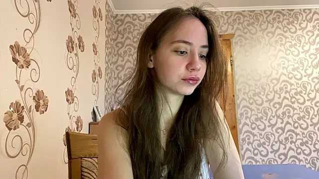 ChandaApplin online show from 12/03/25, 07:16