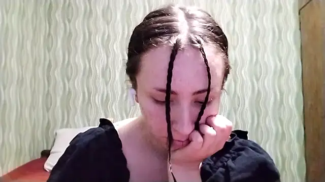 Snapshot of YingBrancanto chatting on 12/01/25, 01:27 YingBrancanto online show from 12/01/25, 01:27