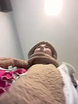 KateBurlesk online show from 12/23/25, 08:12