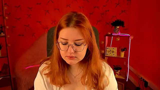 StaceyJensen online show from 12/18/25, 09:26