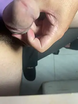boyyyy2k1 online show from 05/13/26, 05:10
